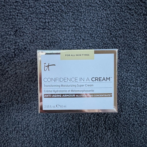 It Cosmetics Transforming Moisturizing Super Cream - Picture 1 of 5